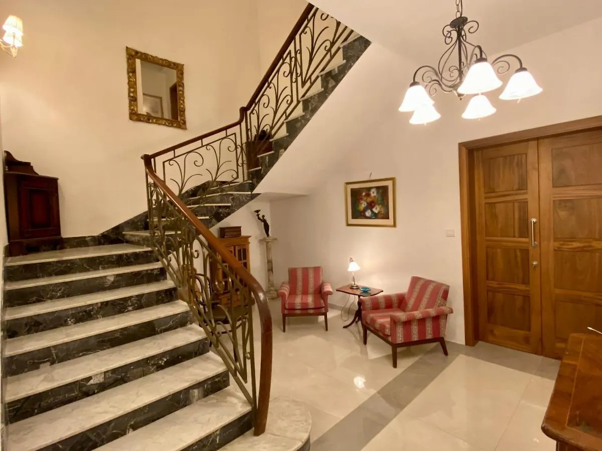 Mosta Garden Studio 0*,  Malta